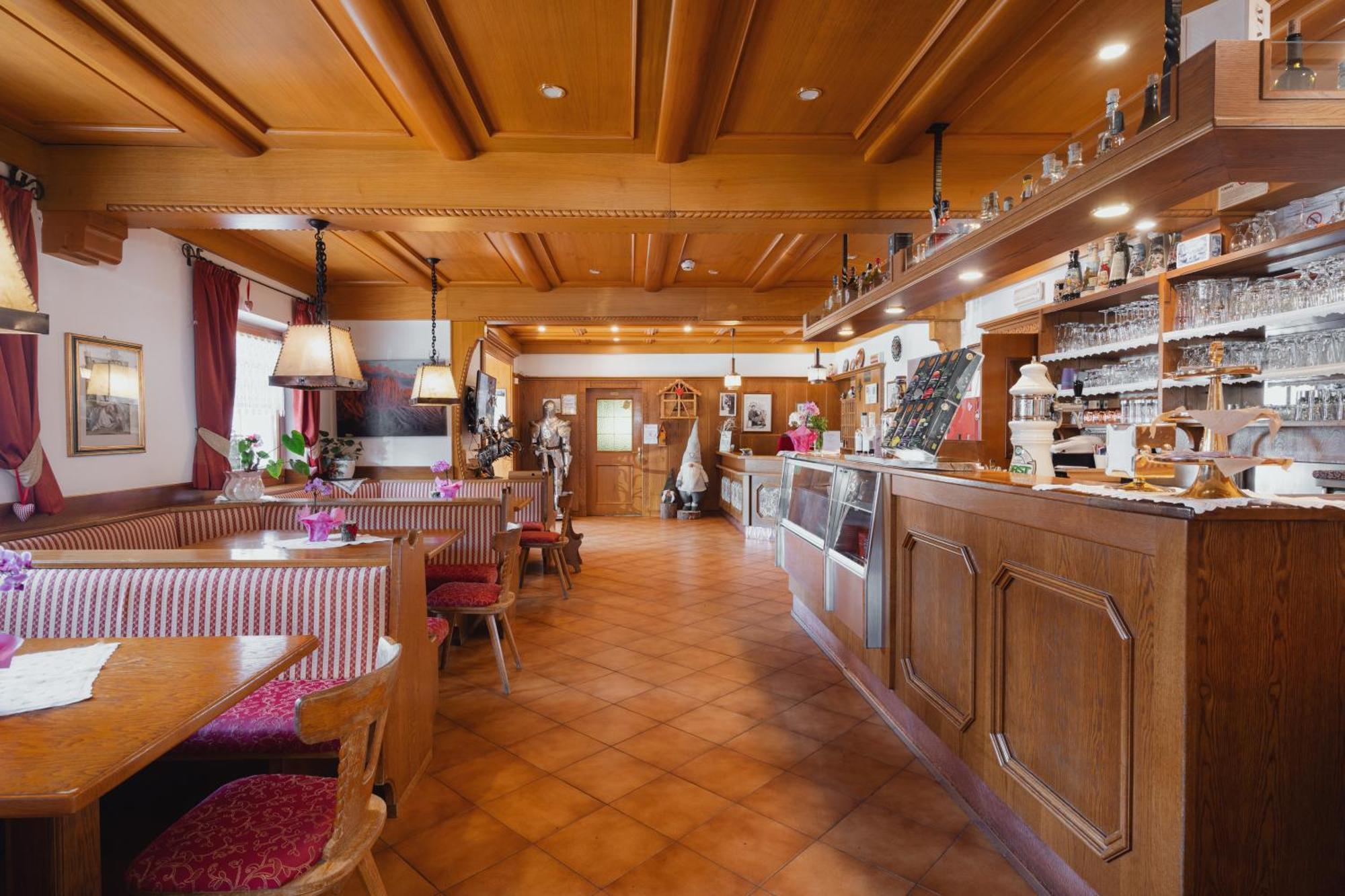 Berg Hotel Latemar Spitze ヴィーゴ・ディ・ファッサ エクステリア 写真