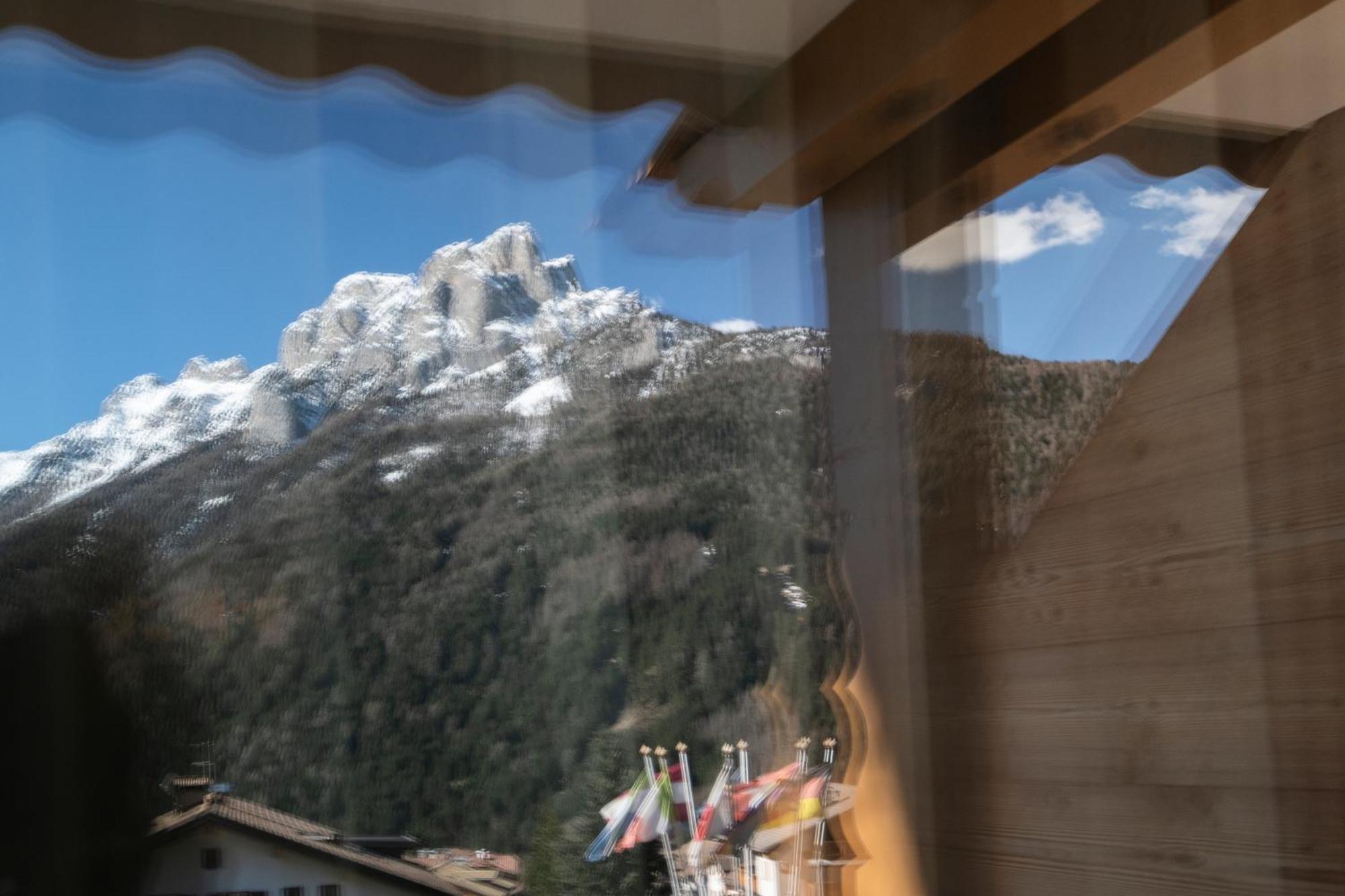 Berg Hotel Latemar Spitze ヴィーゴ・ディ・ファッサ エクステリア 写真