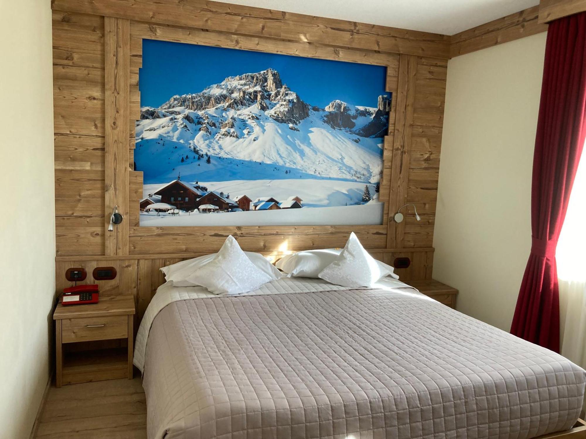 Berg Hotel Latemar Spitze ヴィーゴ・ディ・ファッサ エクステリア 写真